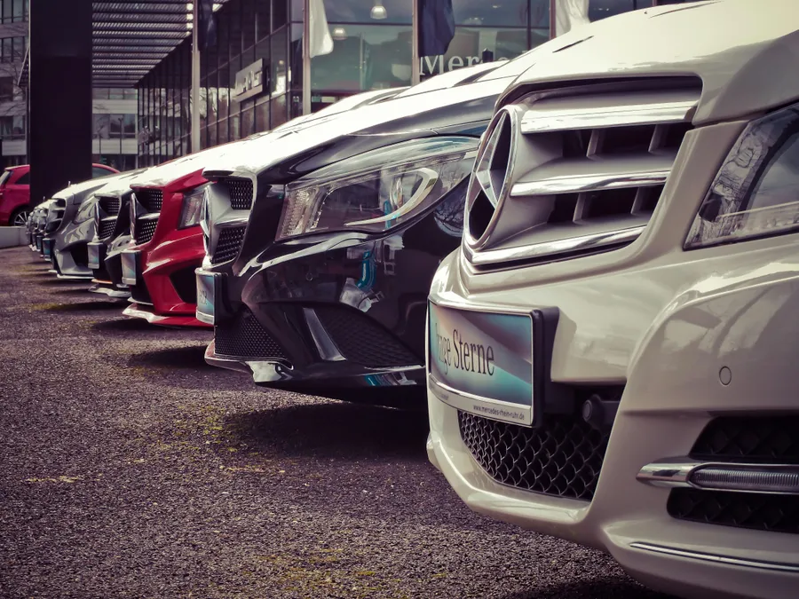 6 tips for increasing customer loyalty and retention in car dealerships and car maintenance service businesses. 