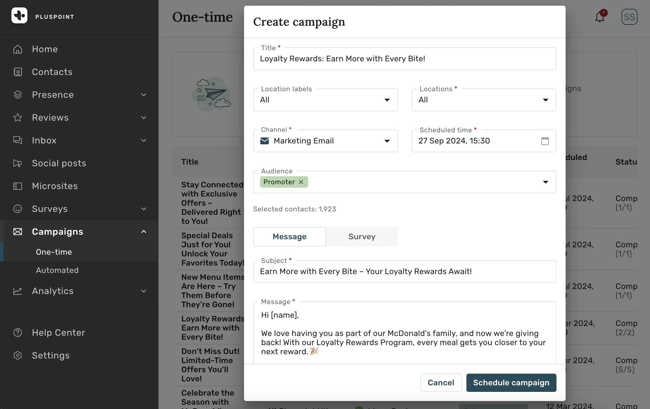 Modal de nova campanha da Pluspoint agendando e-mail de marketing para 1.923 contatos promotores em todas as unidades